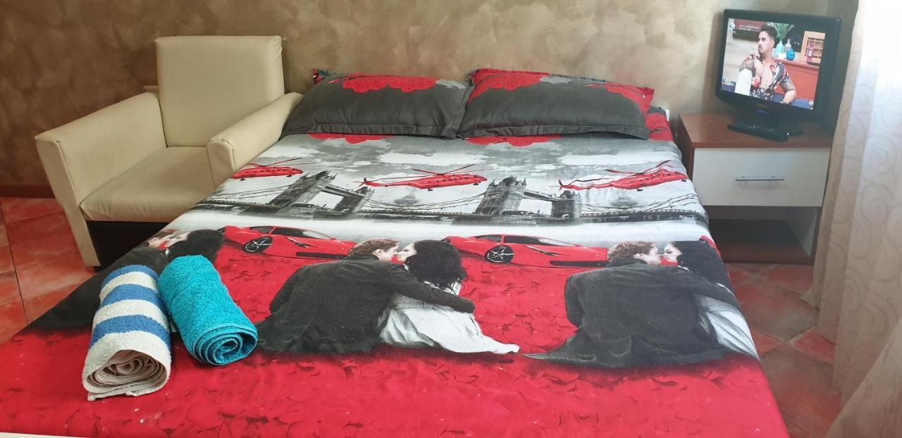 Dormi Oradea Apartment Room photo